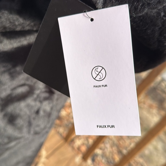 NWT DKNY winter coat  size XS/black - Picture 9 of 9